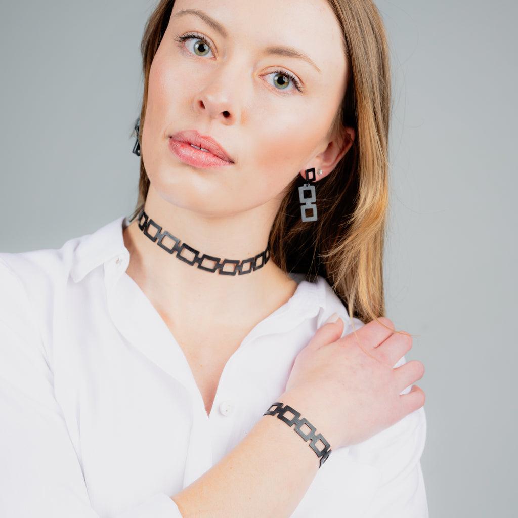Chain Reaction Choker
