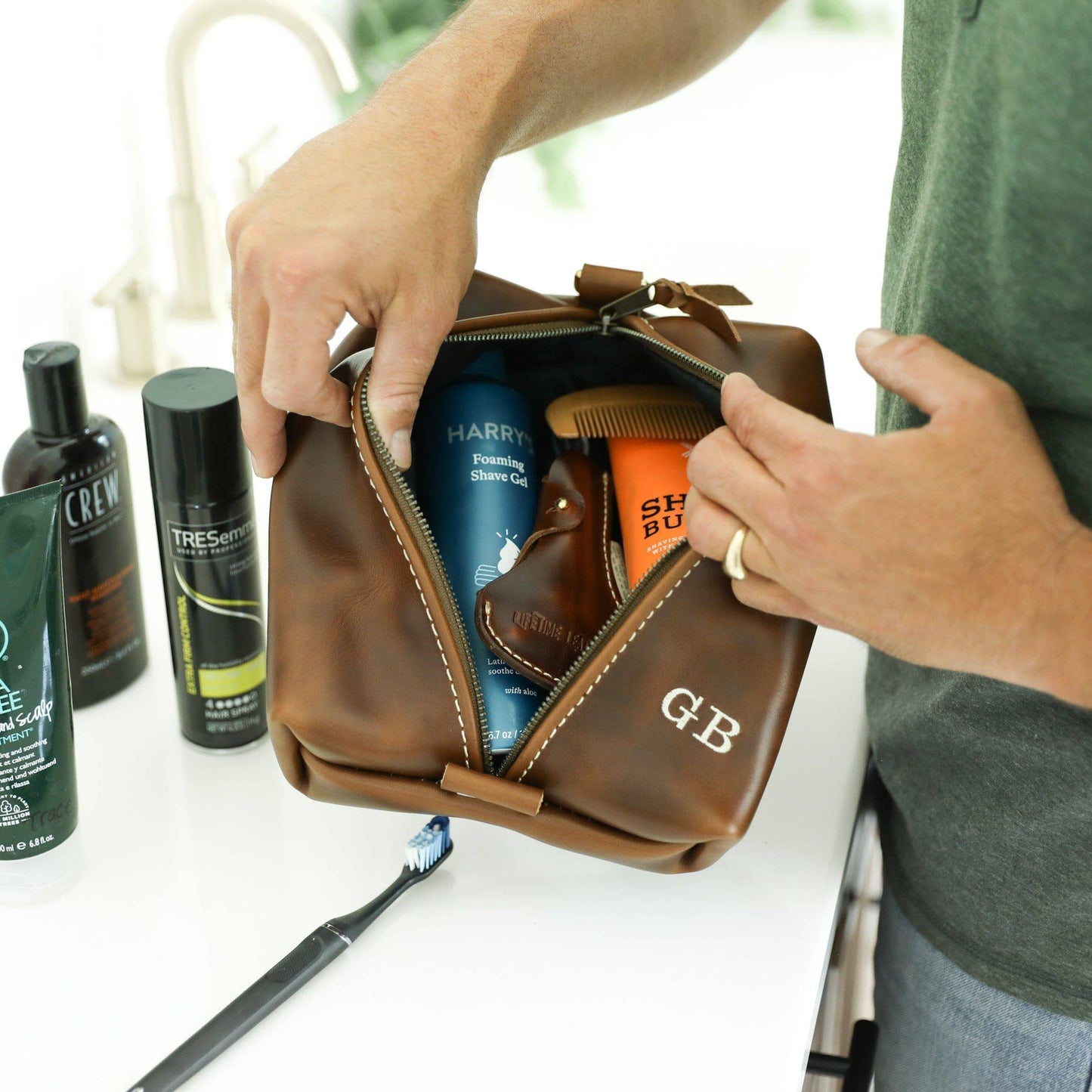 Heirloom Toiletry Bag All for American