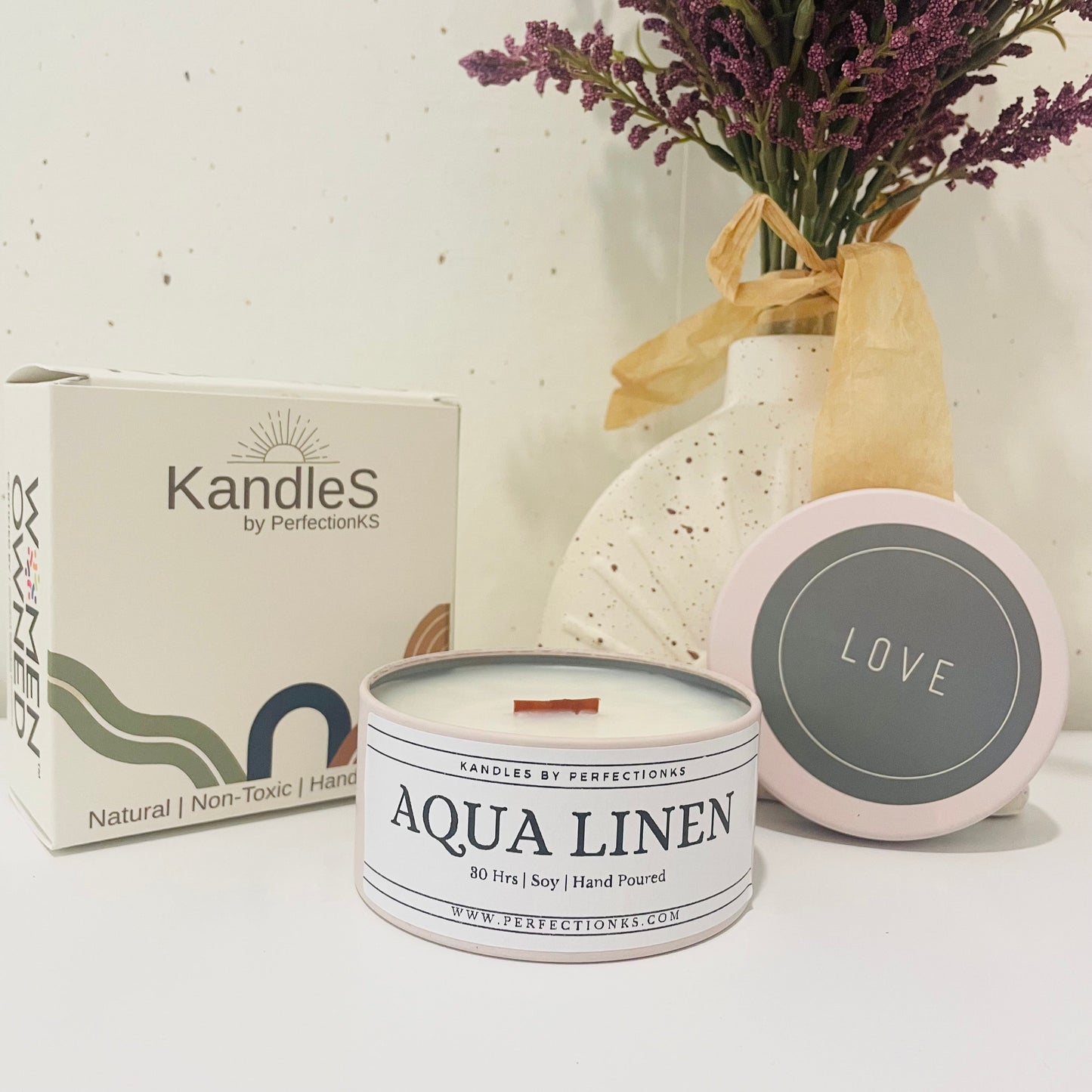 Aqua Linen Luxury Candle - Freshness and Elegance Combined