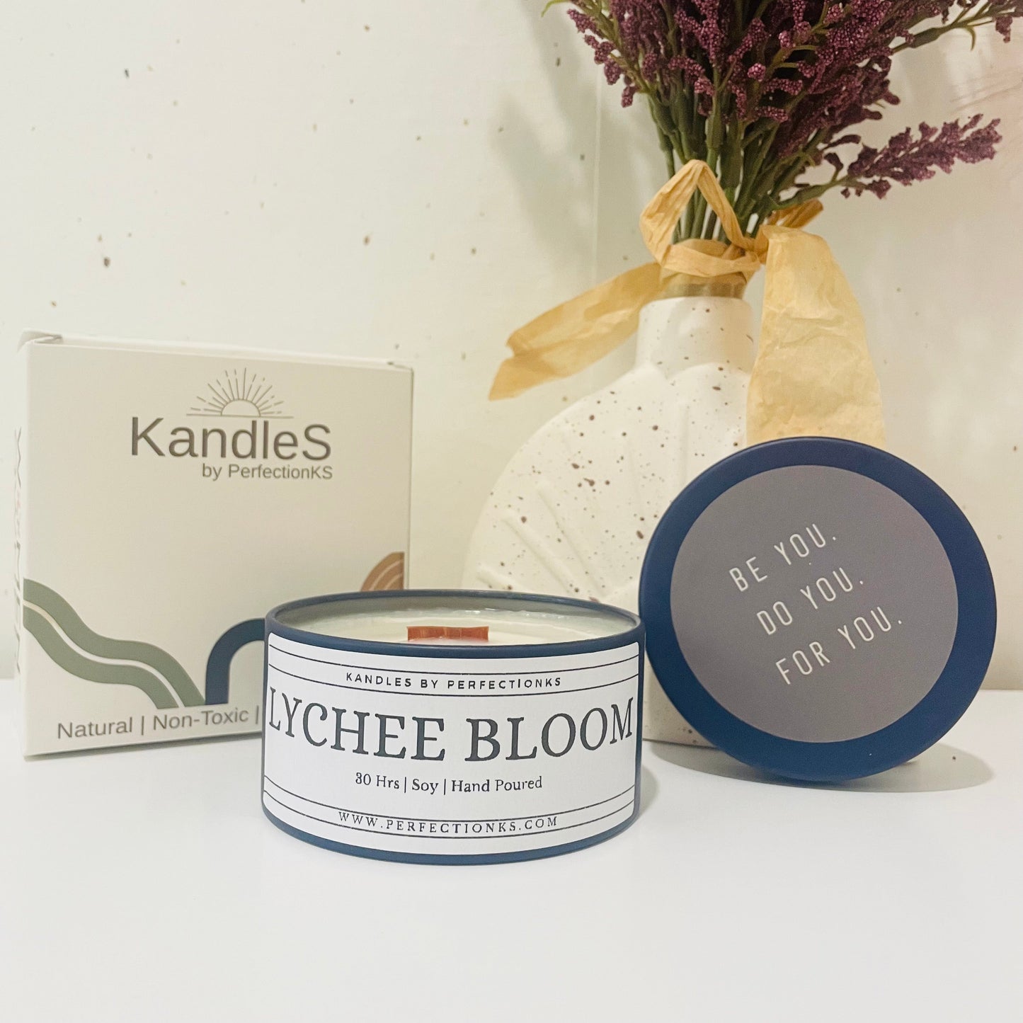Lychee Bloom Luxury Candle – A Lush Fusion of Exotic Fruits & Delicate Florals