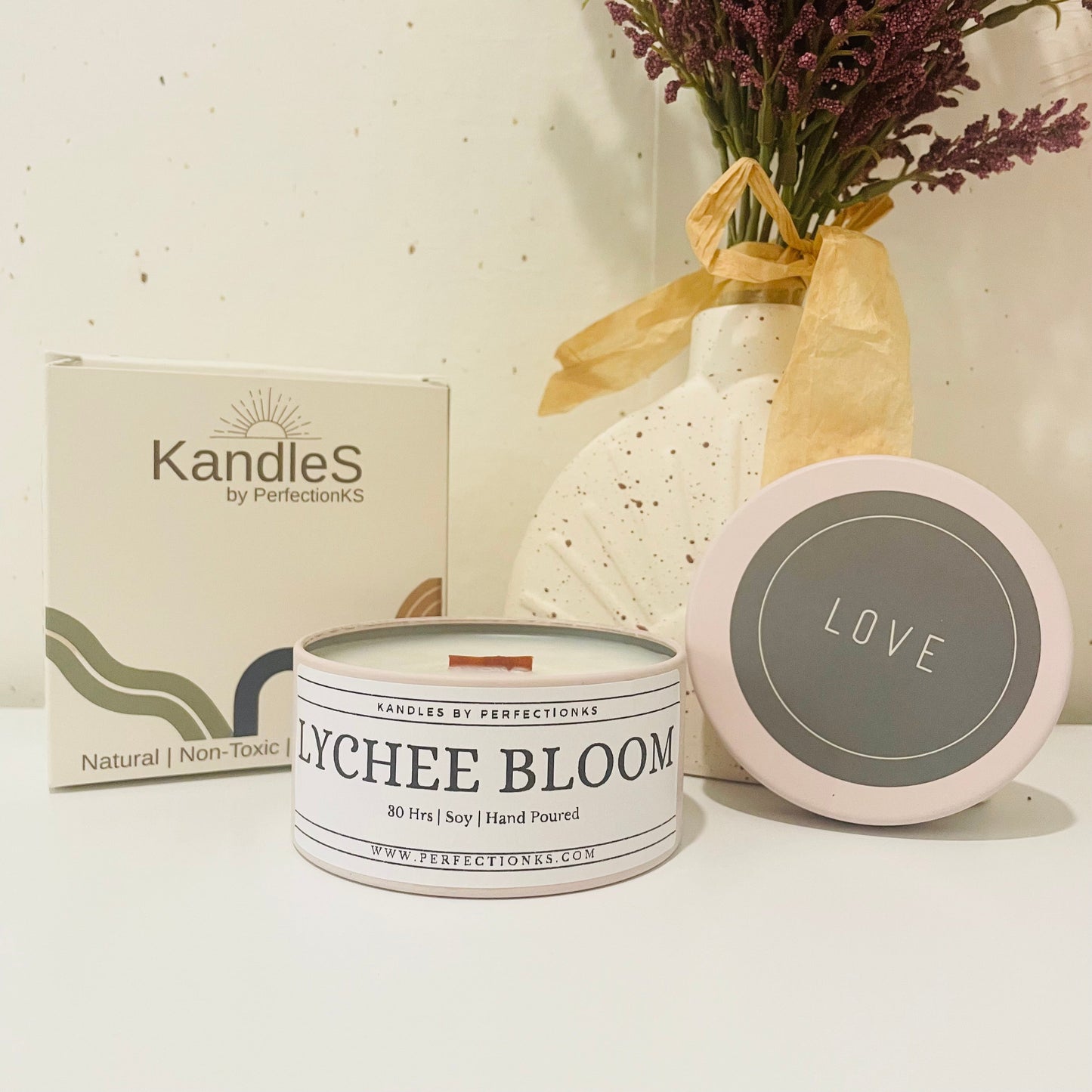 Lychee Bloom Luxury Candle – A Lush Fusion of Exotic Fruits & Delicate Florals