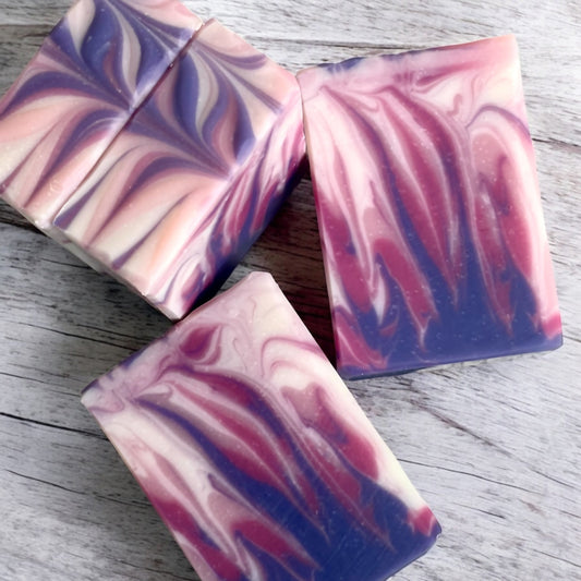 Bramble & Bark (Bergamot, Berries & White Woods)