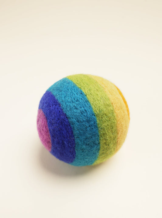RAINBOW WOOL DOG BALL