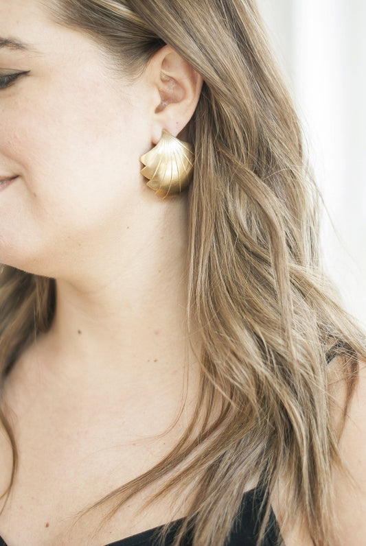 Vintage Deco Shell Earrings