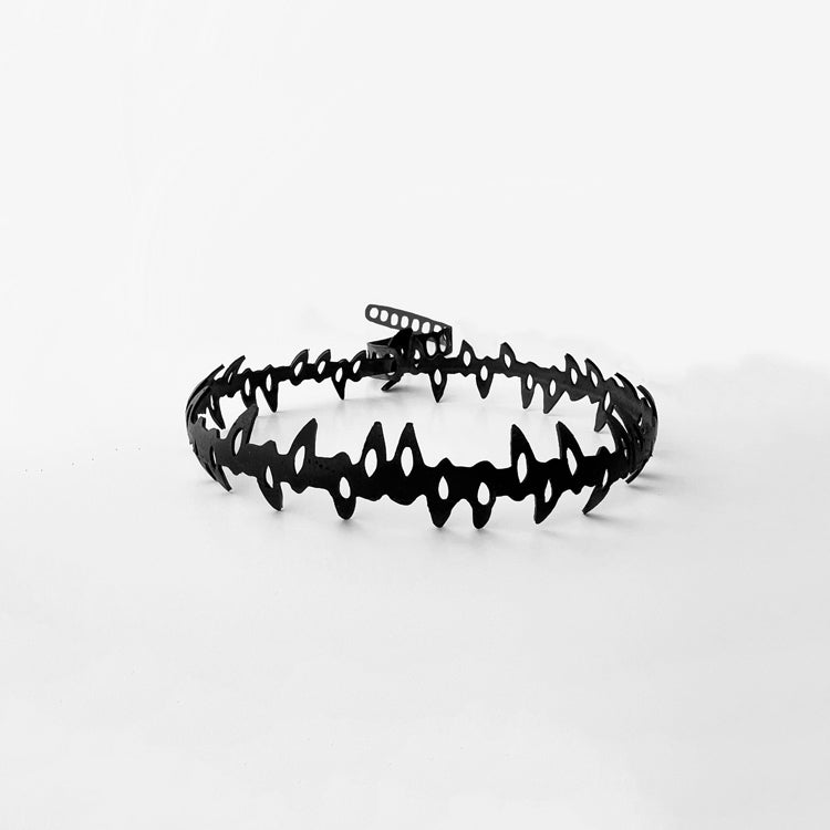 Fang Choker