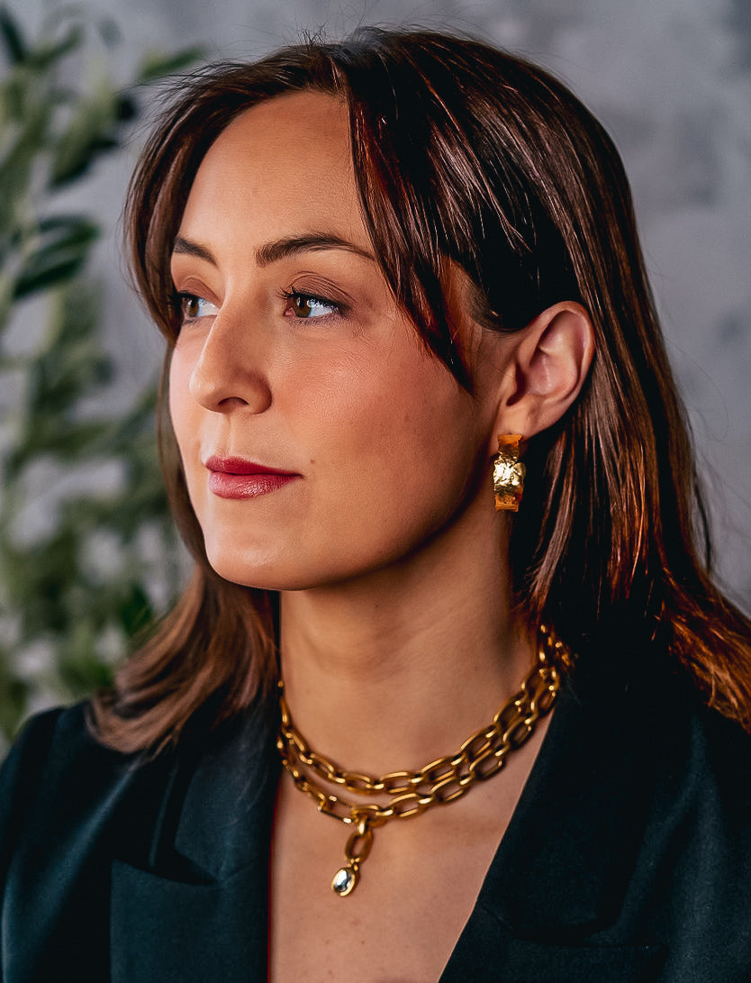 Chunky Gold Lariat with Crystal Pendant