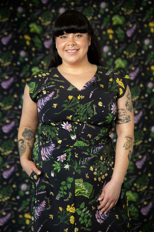 Xena Dress in Ecovero Nervine