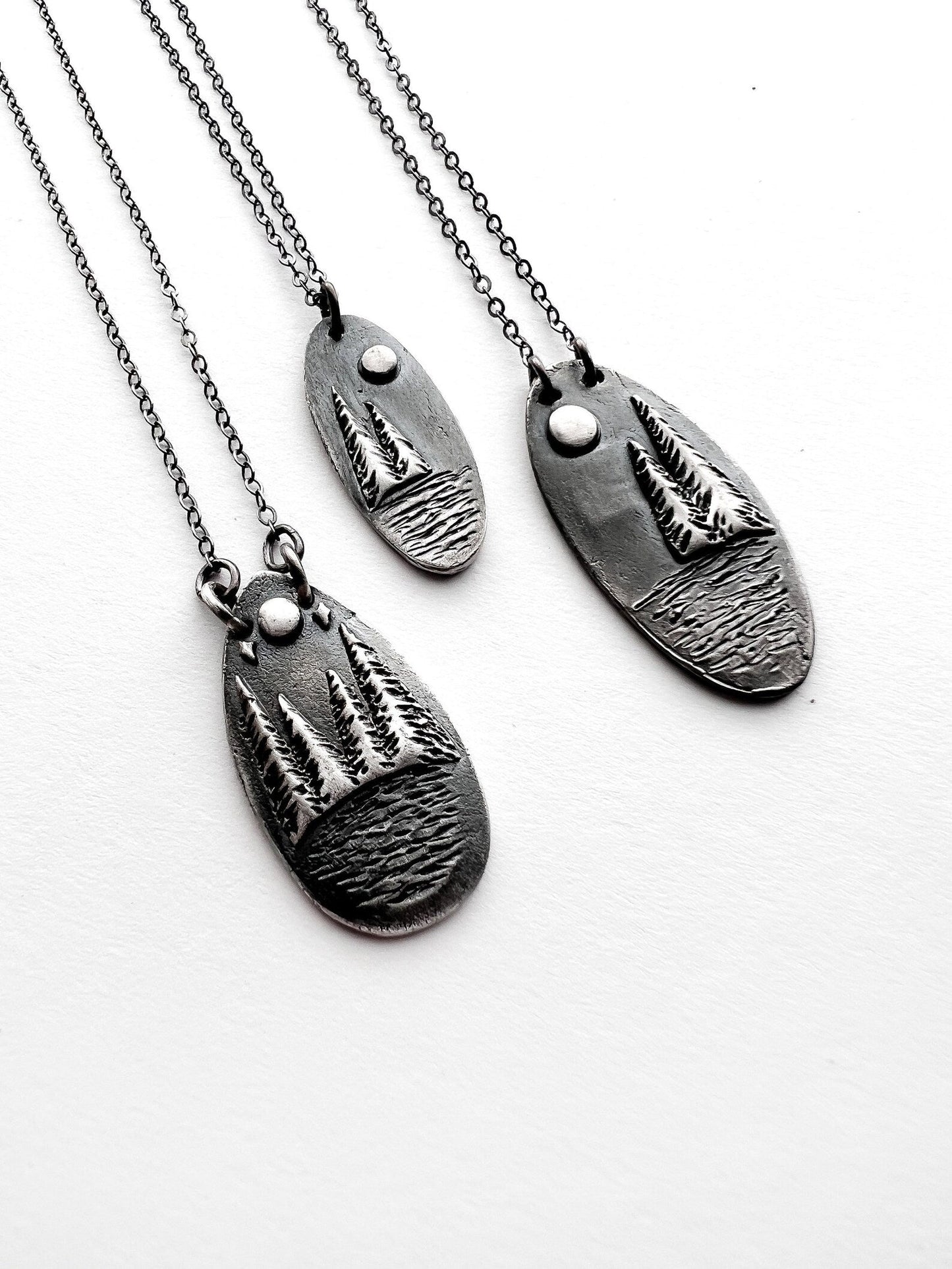 Full Moon Lake Necklace Small