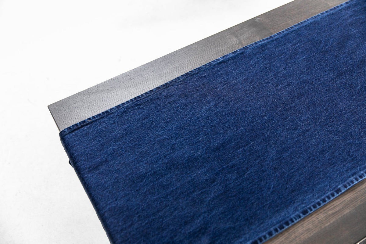 TABLE RUNNER
