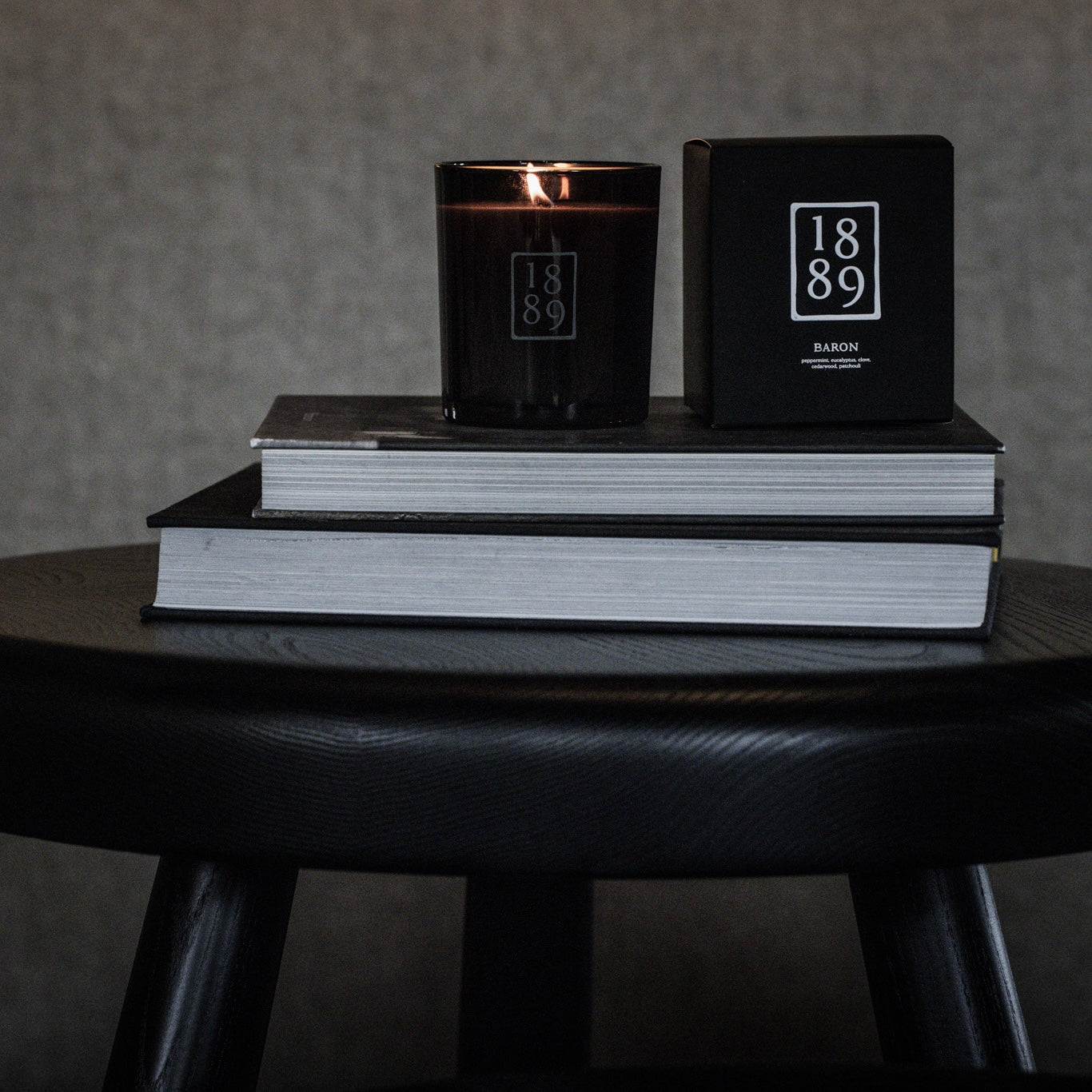 10oz Smoke Votive - Preacher