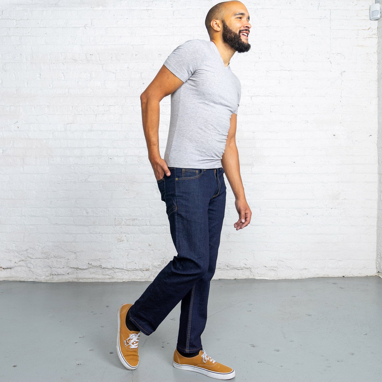 Tailored Fit Dark Wash 6 Pocket