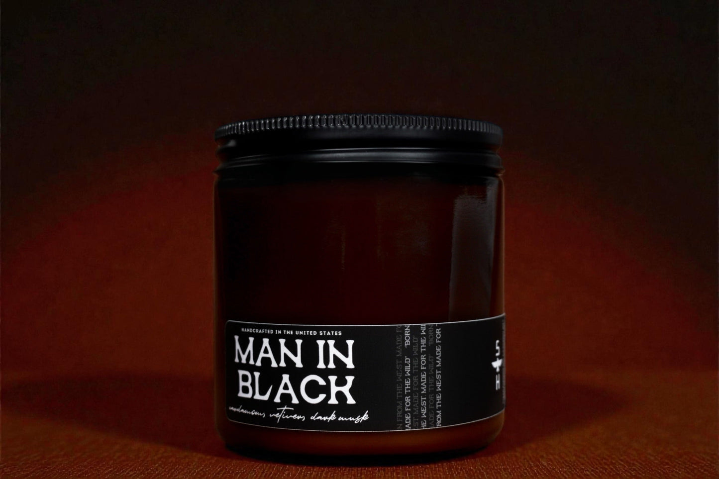 MAN IN BLACK - Cardamom & Vetiver