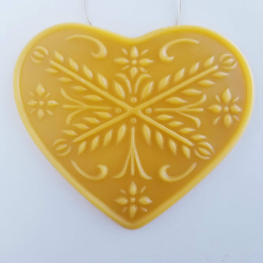Amish Carved Heart | Beeswax Ornament