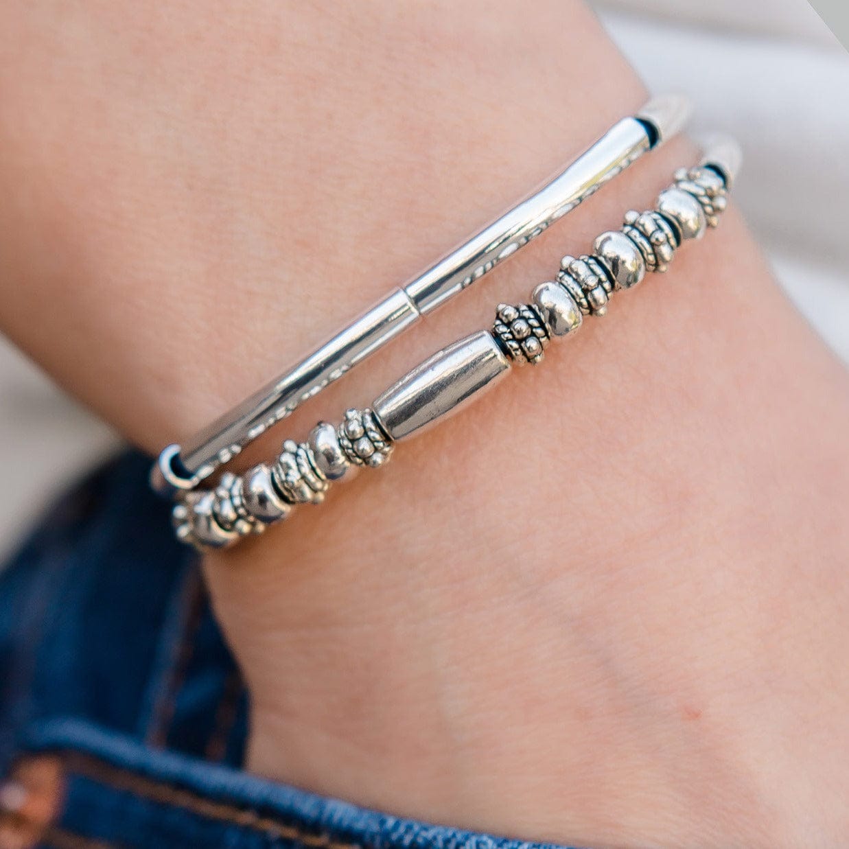 Bijou Silver Adjustable Bracelet in Black Leather for Women