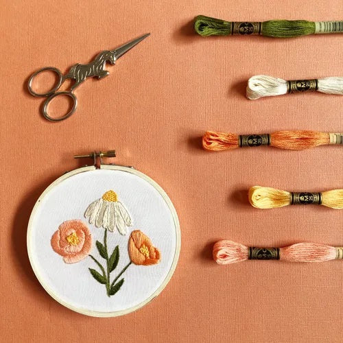 Flower Trio - Flower Embroidery Kit for Beginners