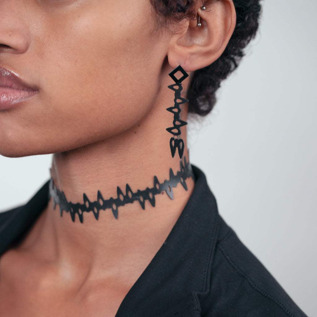 Fang Choker