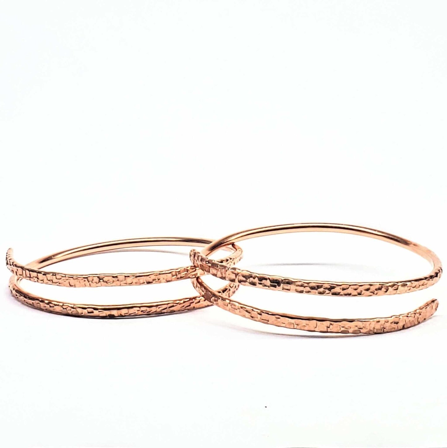 Handmade Hammer Textured 2 Piece Handmade Interlocking Full Overlap Copper Bangle Set
