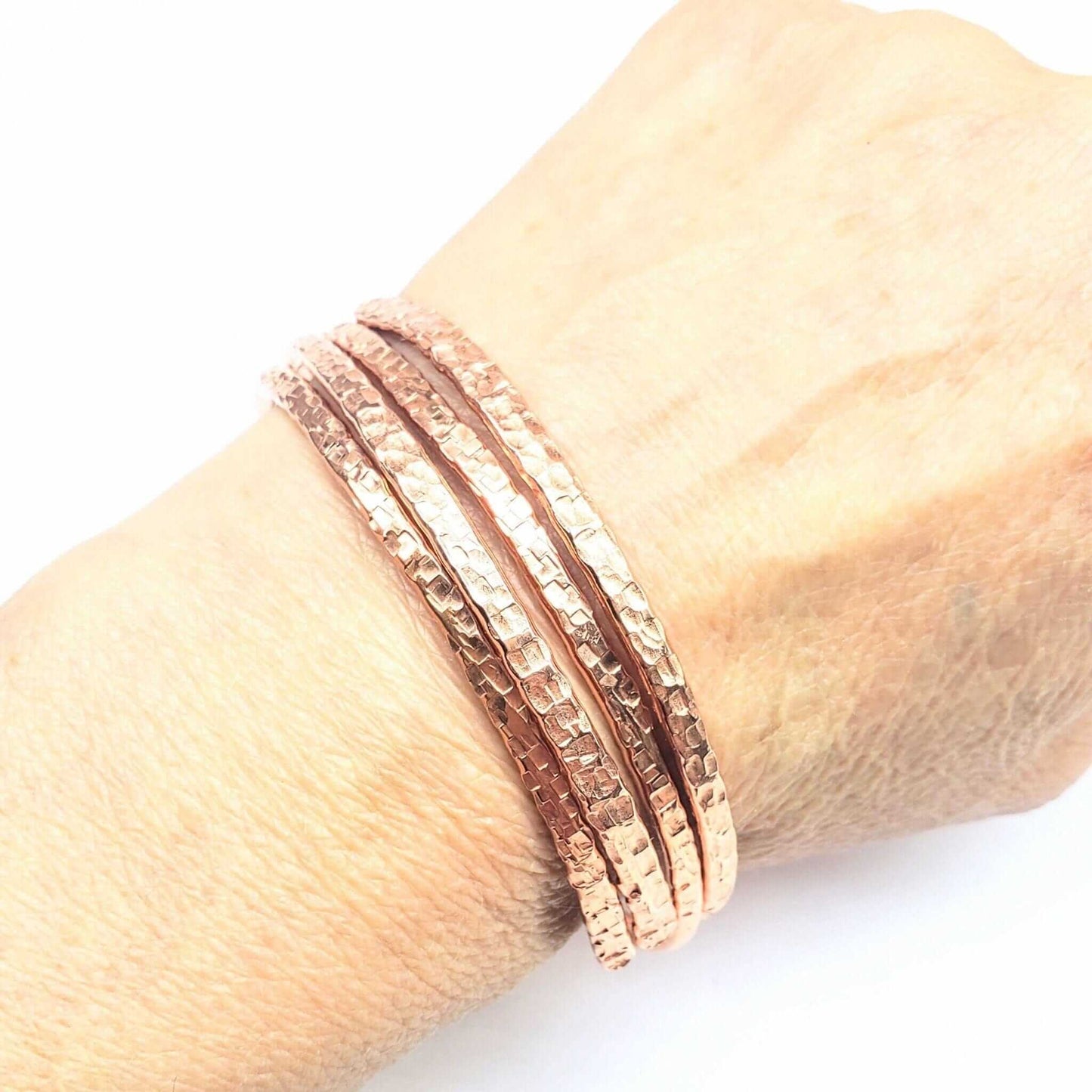 Handmade Hammer Textured 2 Piece Handmade Interlocking Full Overlap Copper Bangle Set