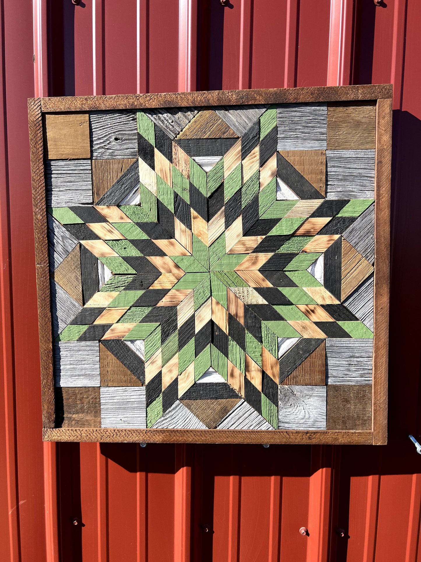 Amish Handmade Barn Quilt Wall Art – Reclaimed Barn Wood – 20.75” x 20.75”