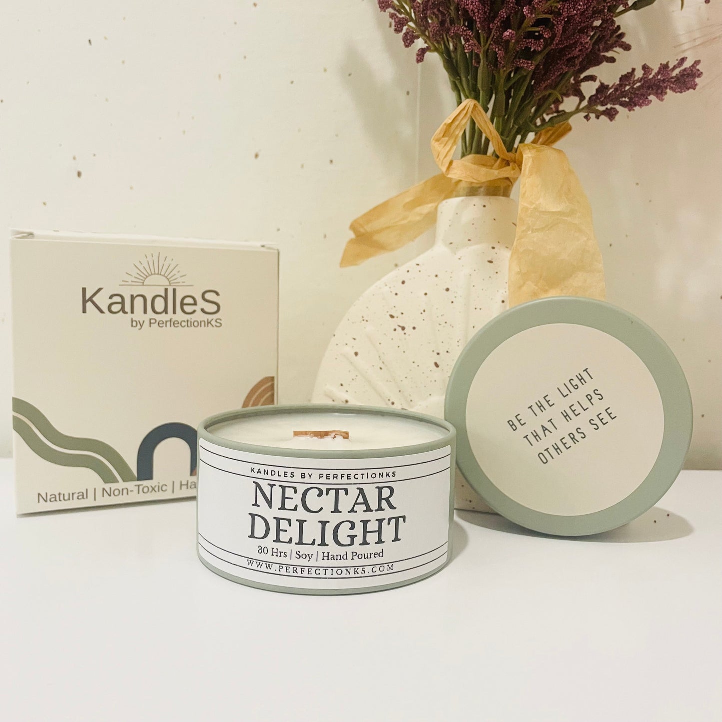 Nectar Delight Luxury Candle - Sweet Elegance for Your Space