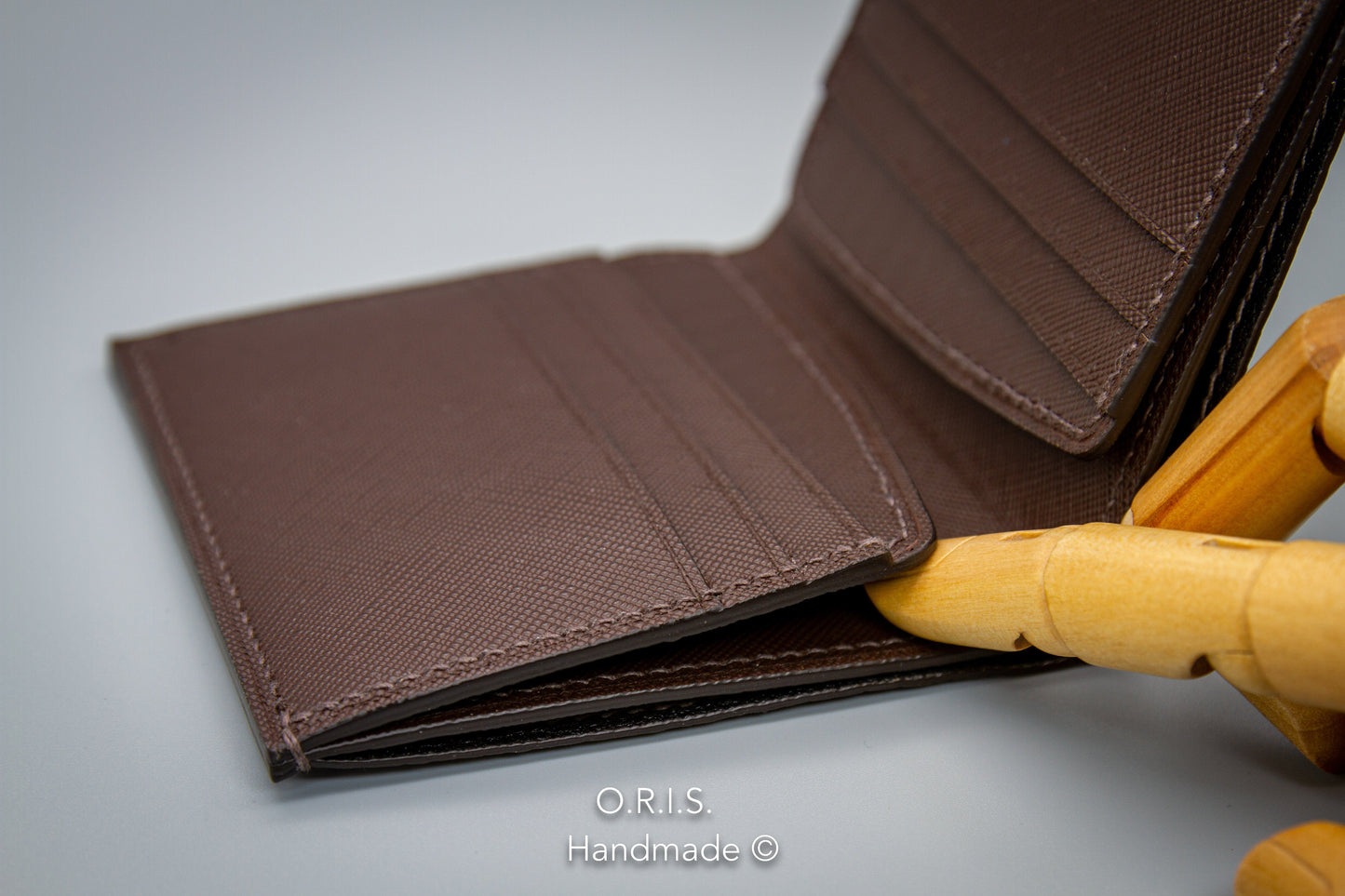 American Alligator Wallet - Matte Brown