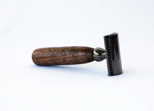 Hand turned Walnut Wood Double Edge Safety Razor
