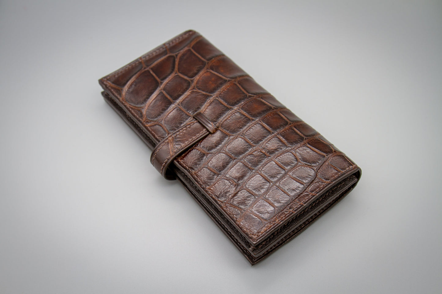 Womens Clutch Wallet in Brown Genuine Alligator Leather