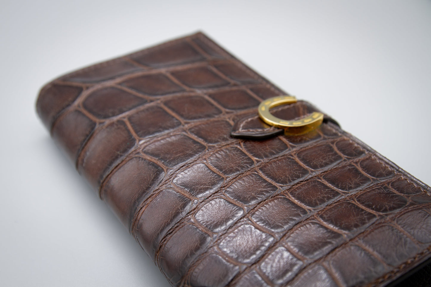 Womens Clutch Wallet in Brown Genuine Alligator Leather