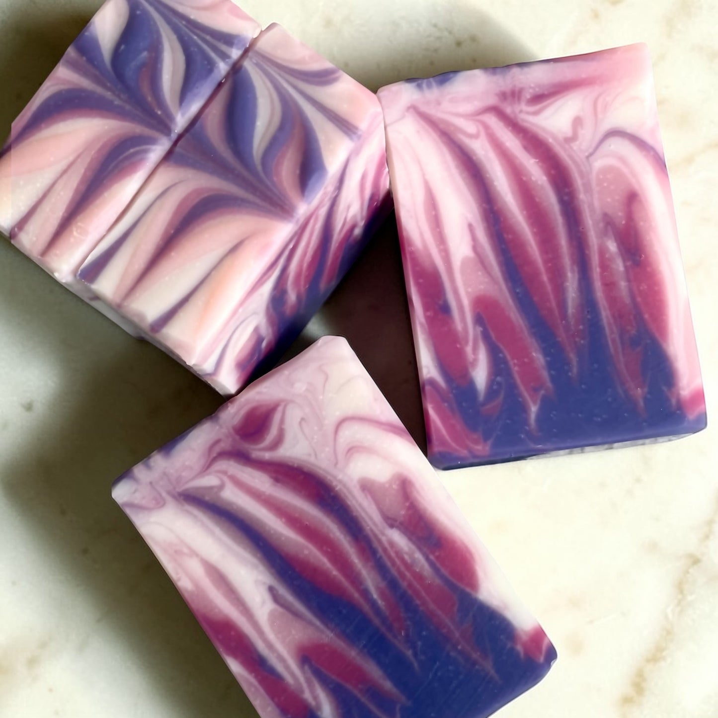 Bramble & Bark (Bergamot, Berries & White Woods)