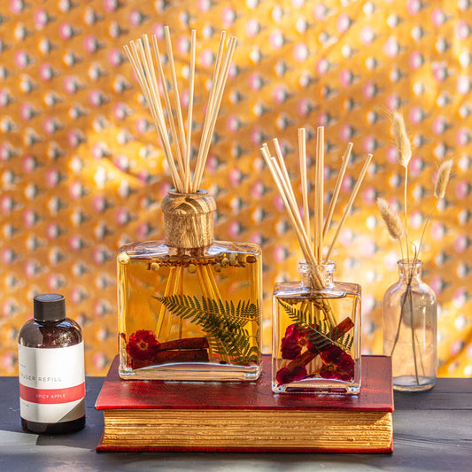 Spicy Apple 4 oz Botanical Diffuser