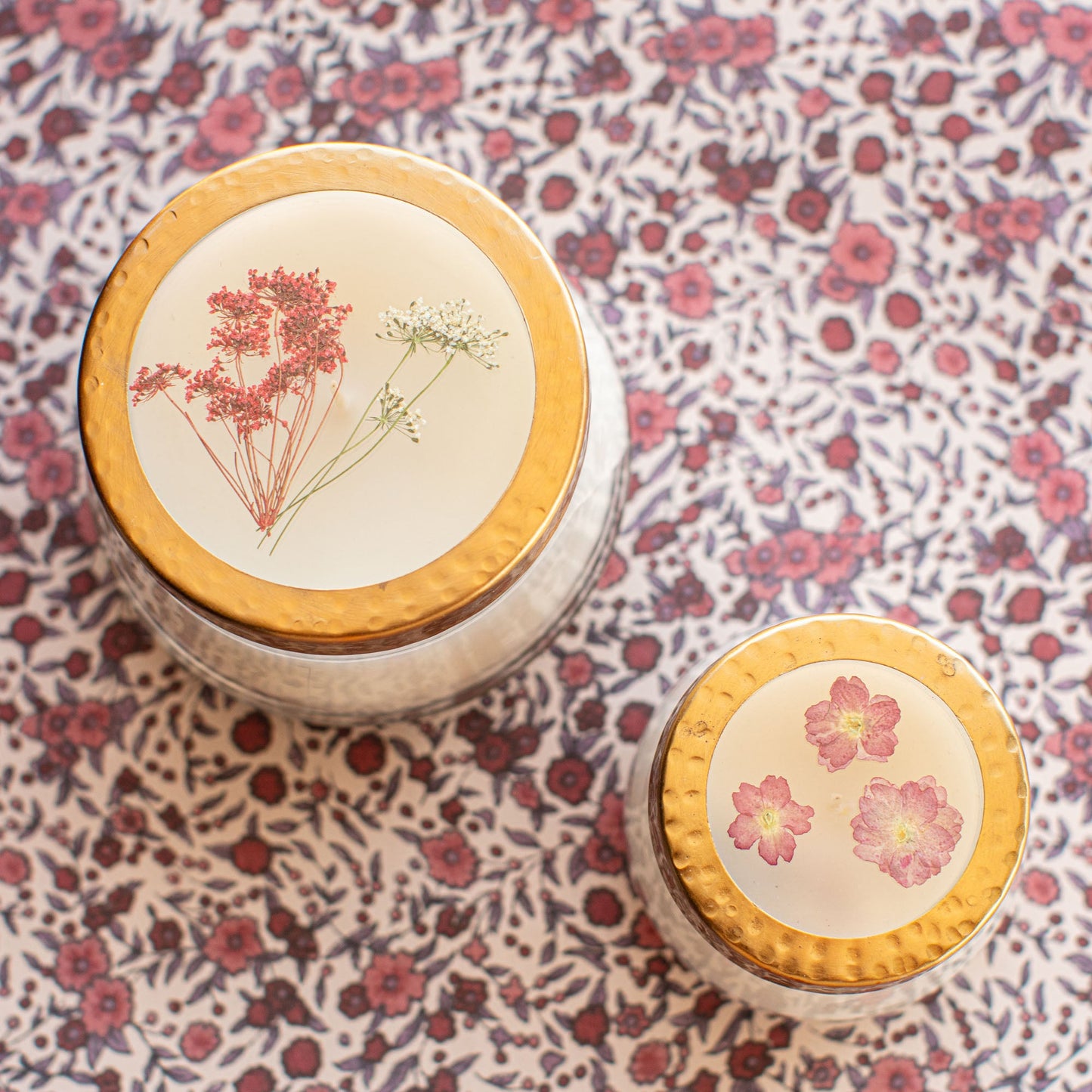 Spicy Apple Medium Pressed Floral Candle