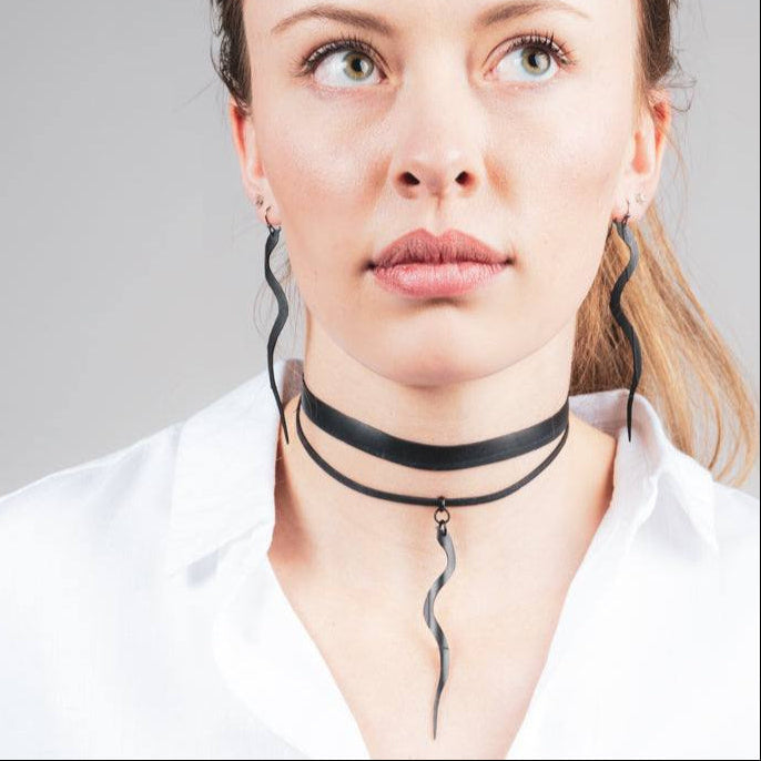 Snake Charm Ribbon Choker