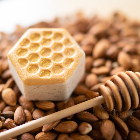 Sweet Honey Almond Froth Bomb | 5 oz | Pacha Soap Company