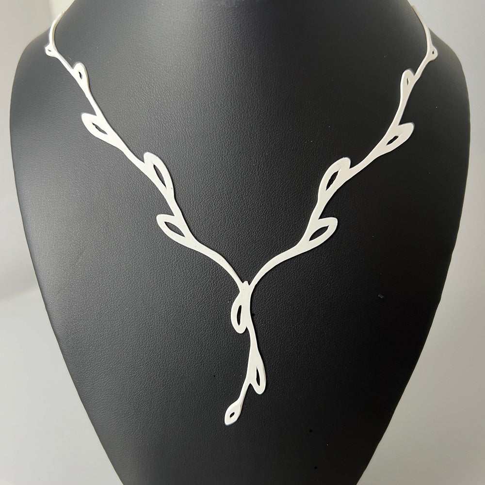 Sweet Ivy V Lariat Necklace