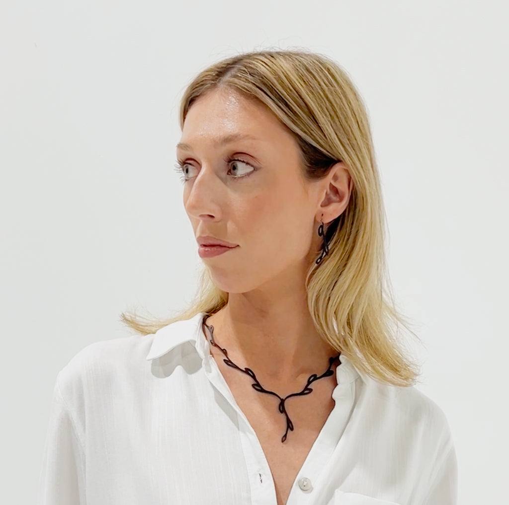 Sweet Ivy V Lariat Necklace