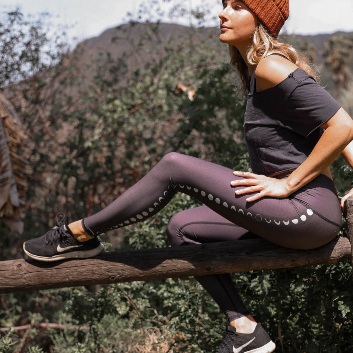 Black Moon Hot Pant