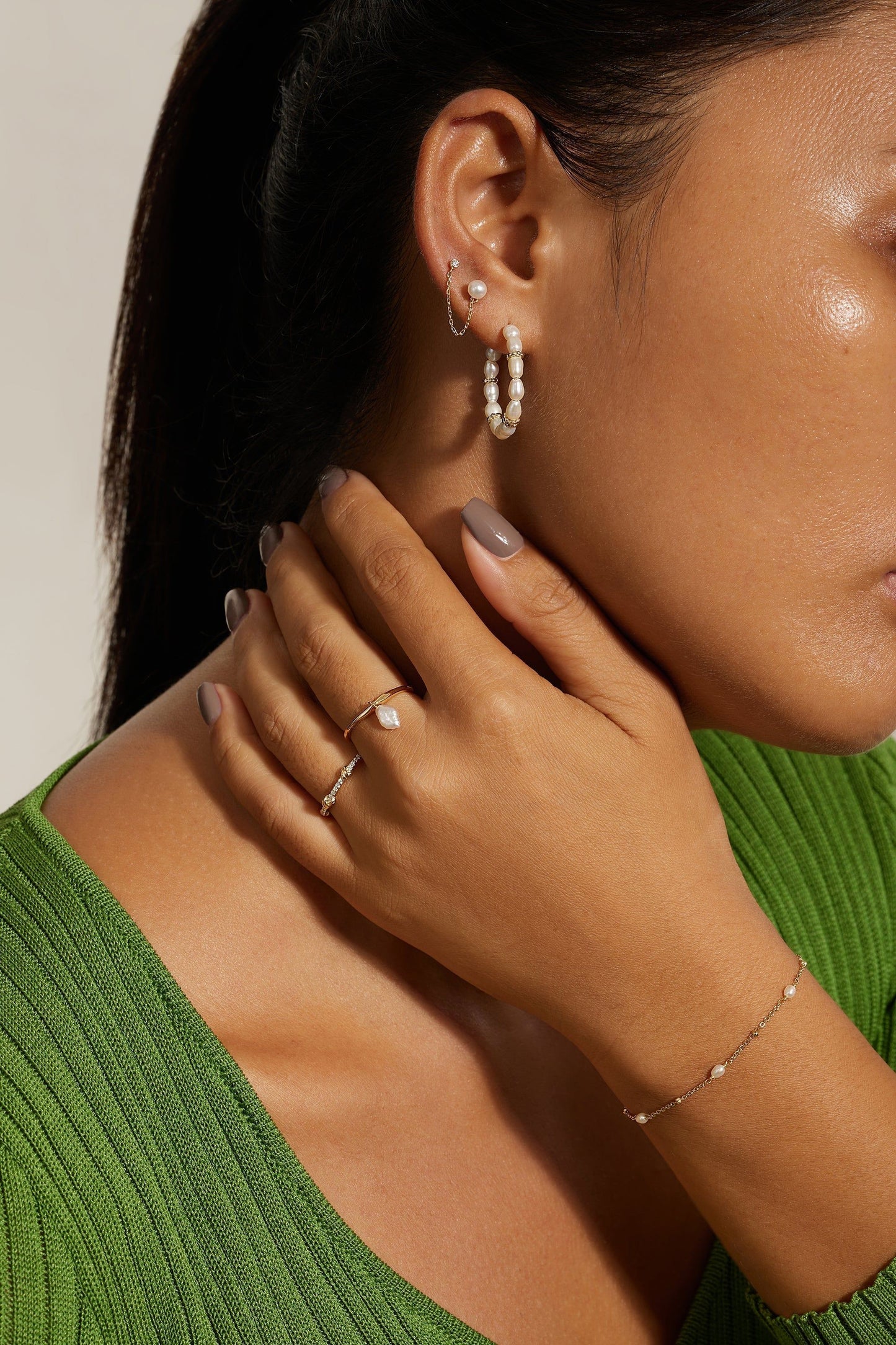 Wavy Ring With Pearl