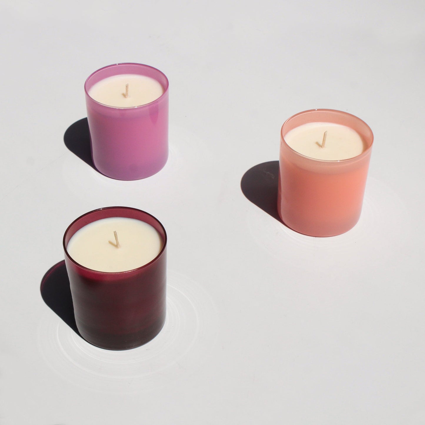 Rouge 9 oz. Hue Candle (Elderberry)