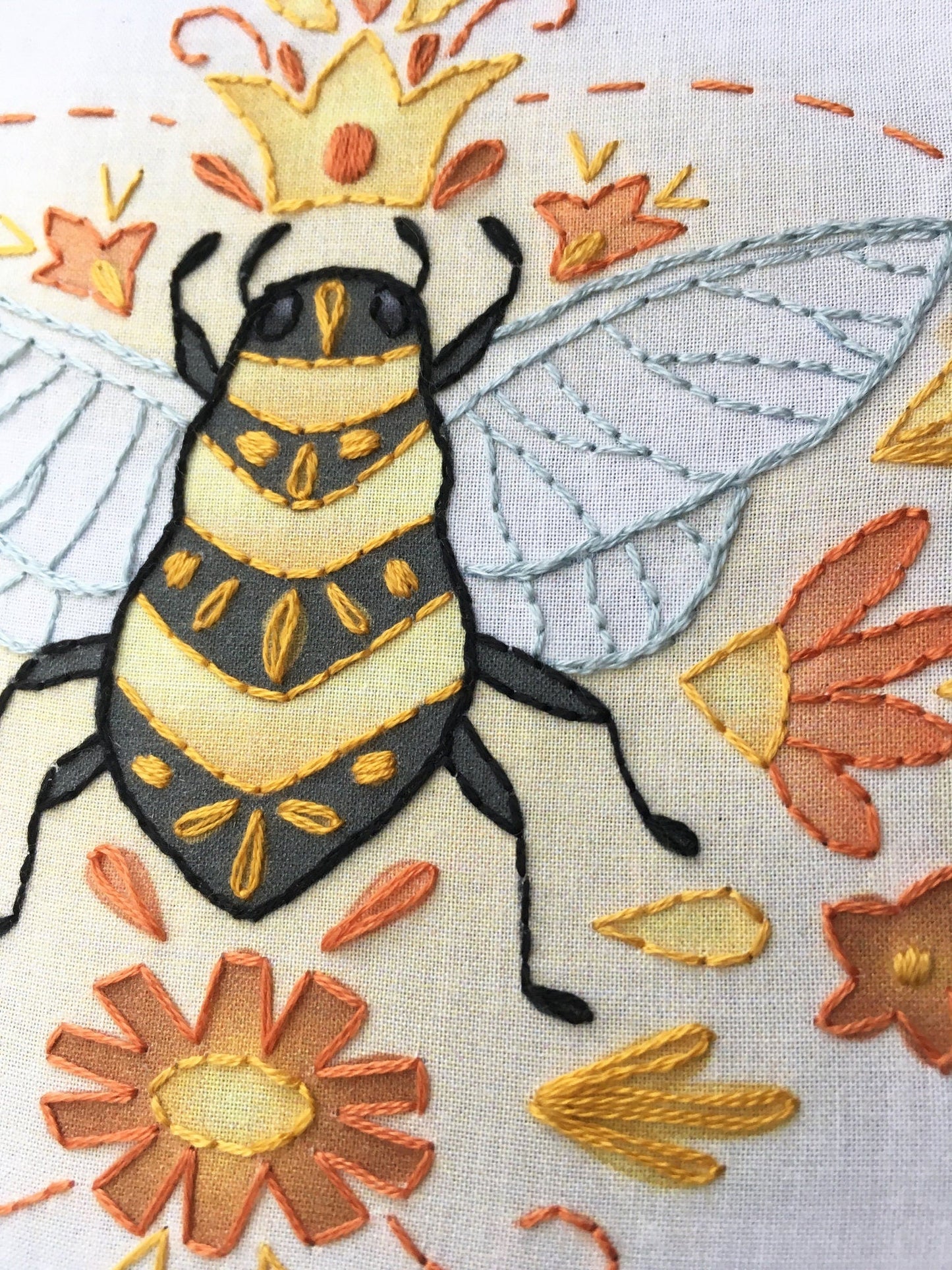 Queen Bee Beginner hand embroidery Complete Kit