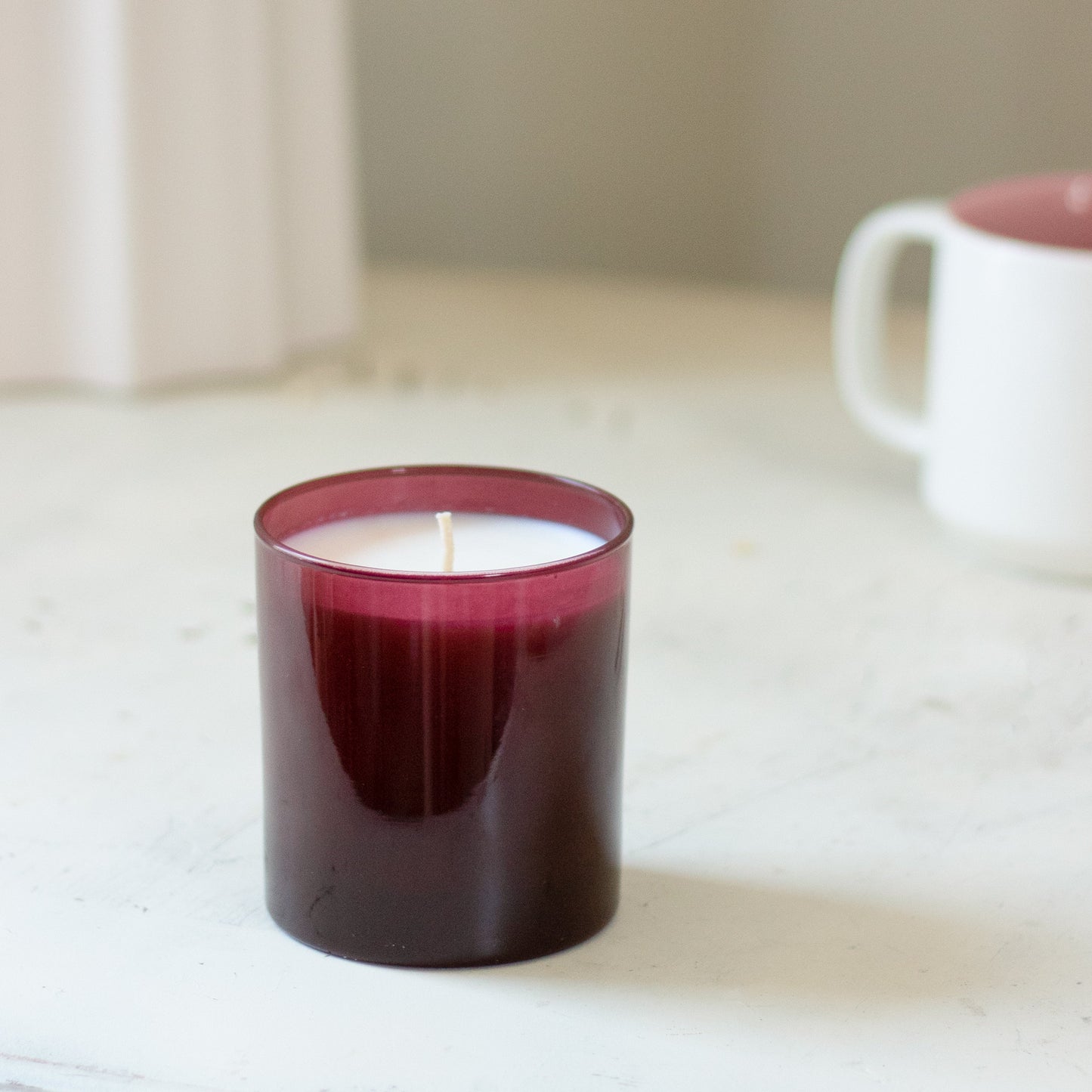Rouge 9 oz. Hue Candle (Elderberry)
