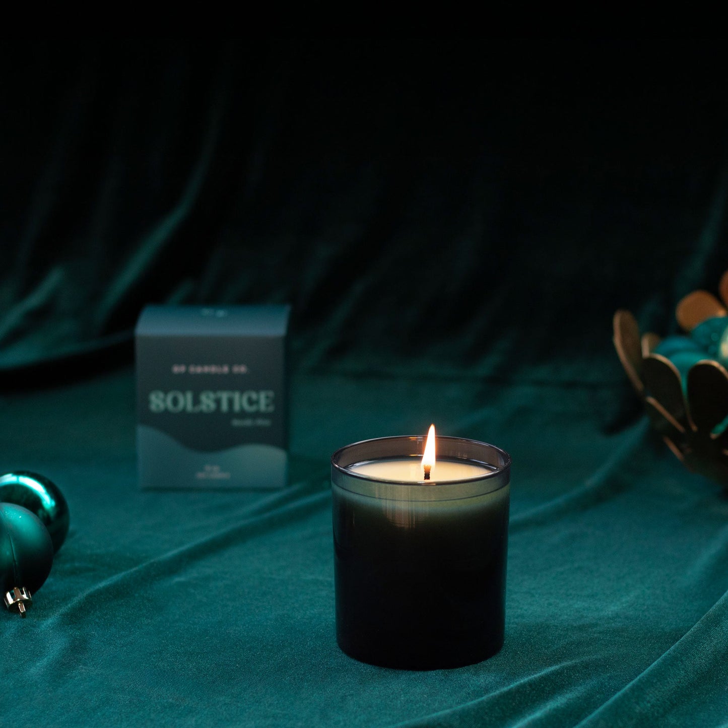 Solstice 9 oz. Hue Candle (Nordic Pine)