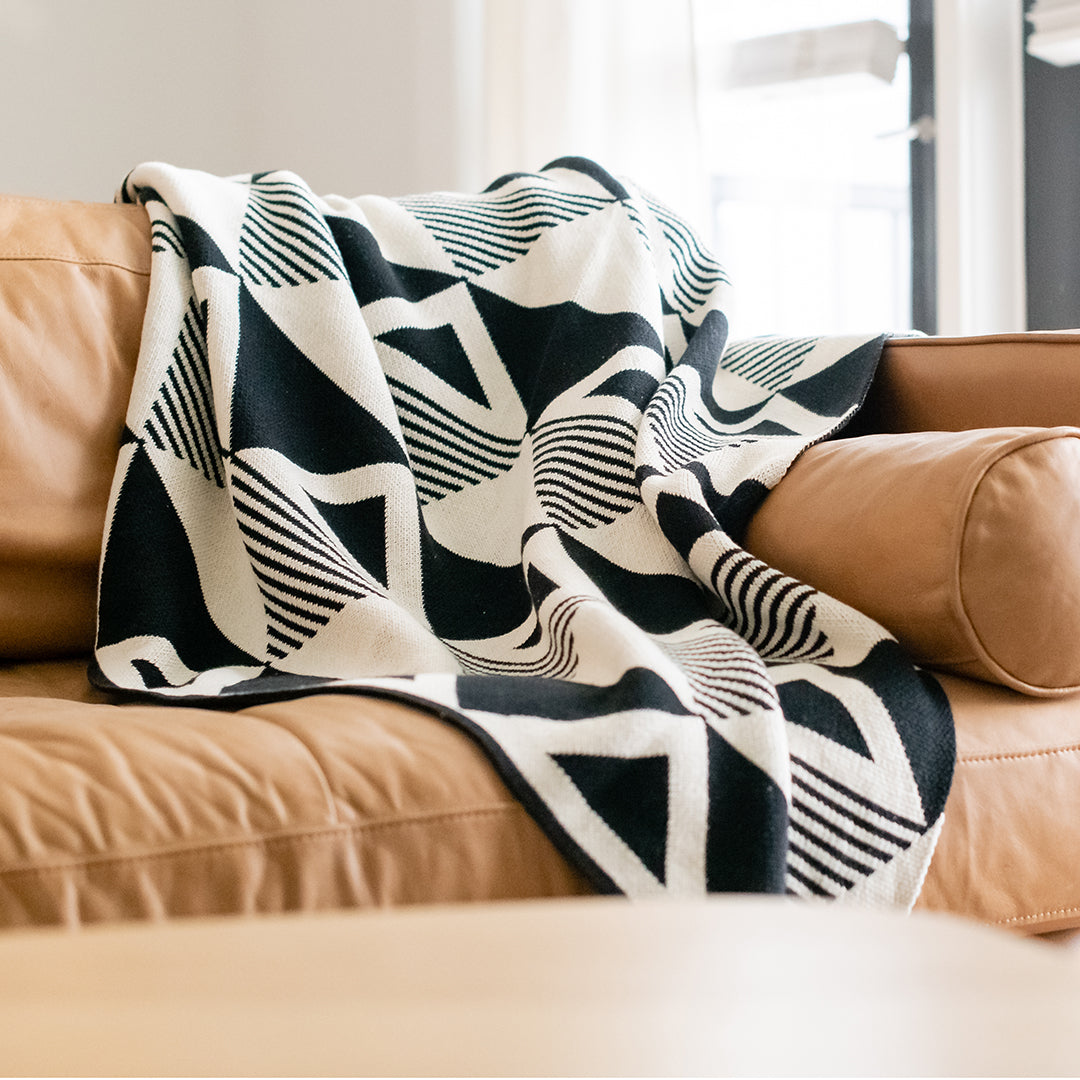 Envie Throw