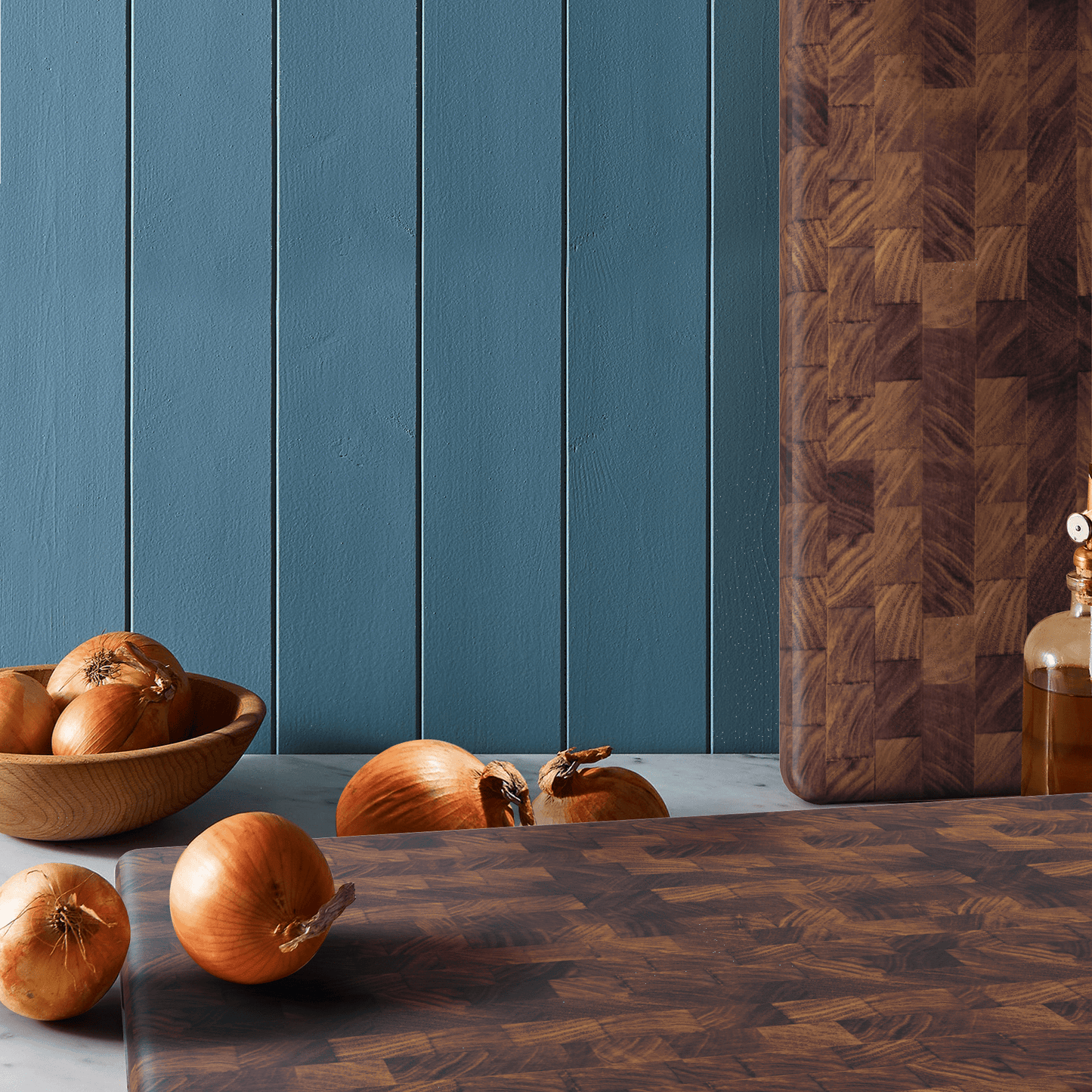 Medium End Grain Walnut Wood Butcher Block